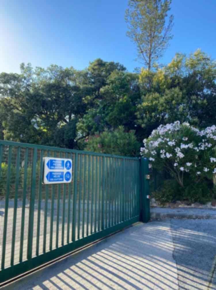LES GABIANS - Appartement - Plage 200m - Saint Raphaël Apartment in Saint-Raphael