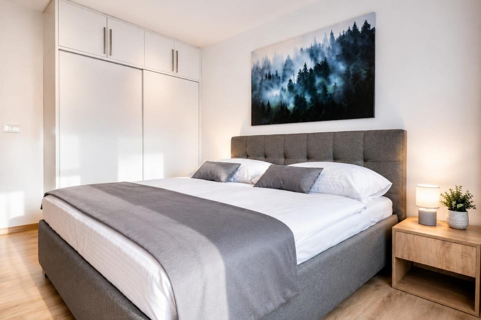 Bedroom, wardrobe