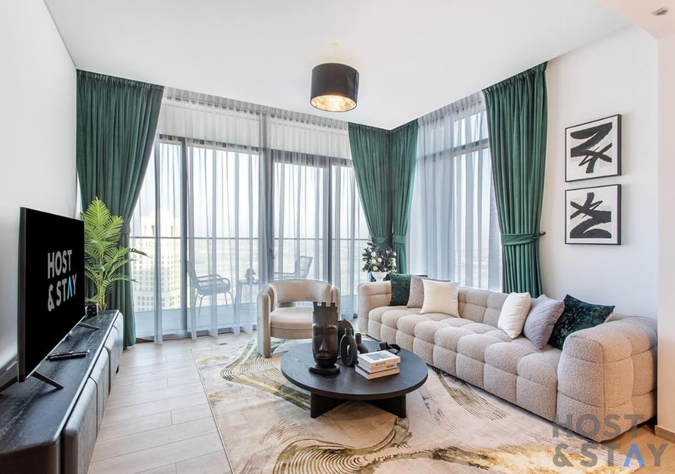 2-BR Getaway at Palace Residences, Dubai Creek Apartment in Dubai