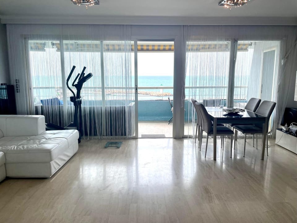 Balcony/Terrace, Living room, Sea view
