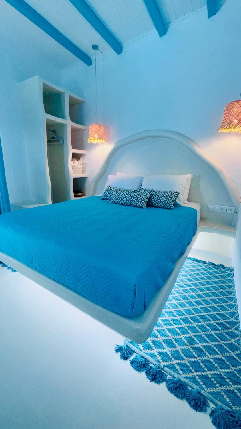Summer Breeze Suite with Sea Views in loulis Kea! House in Kea-Kythnos