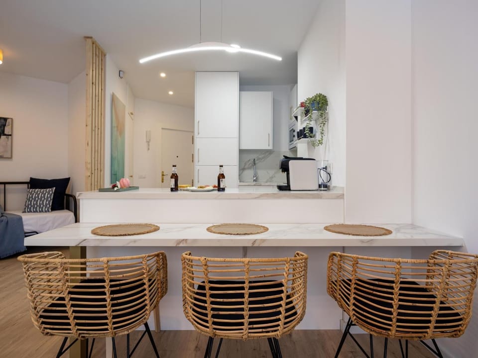 Coffee/tea facilities, Dining area
