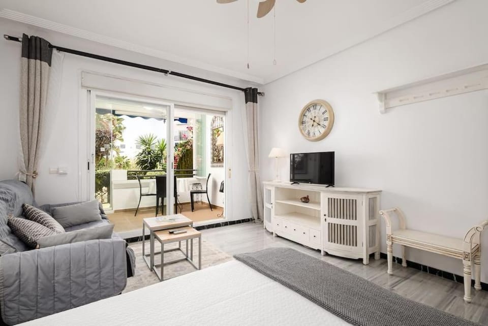 Studio with private parking & walk to beach RDR404 Apartment in Marbella