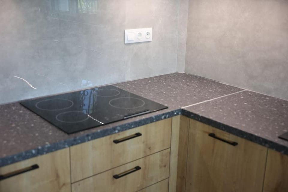 Kitchen or kitchenette, stove