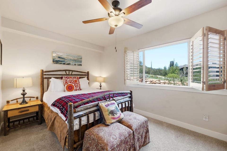 The Grizzly Condo at Bear Hollow House in Summit Park