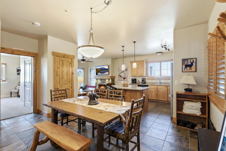 The Grizzly Condo at Bear Hollow House in Summit Park