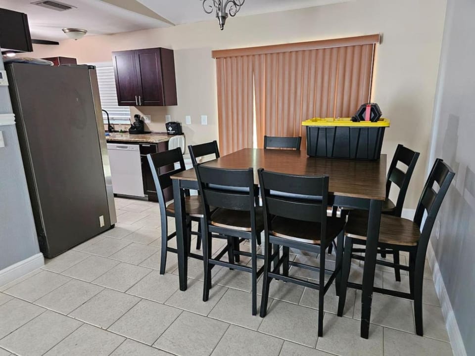 Villa Varges Be our Guest House in Lehigh Acres