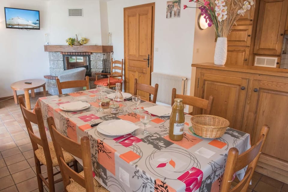 Gîtes de france 6/7 personnes au fau de peyre House in Occitanie