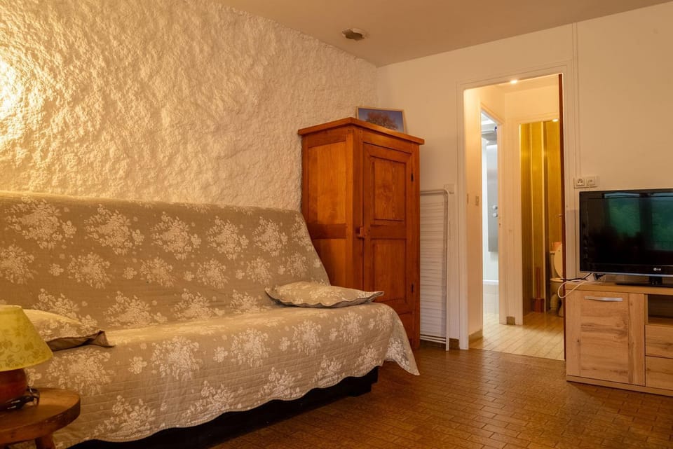 Gîtes de france 2/4 personnes au fau de peyre House in Occitanie