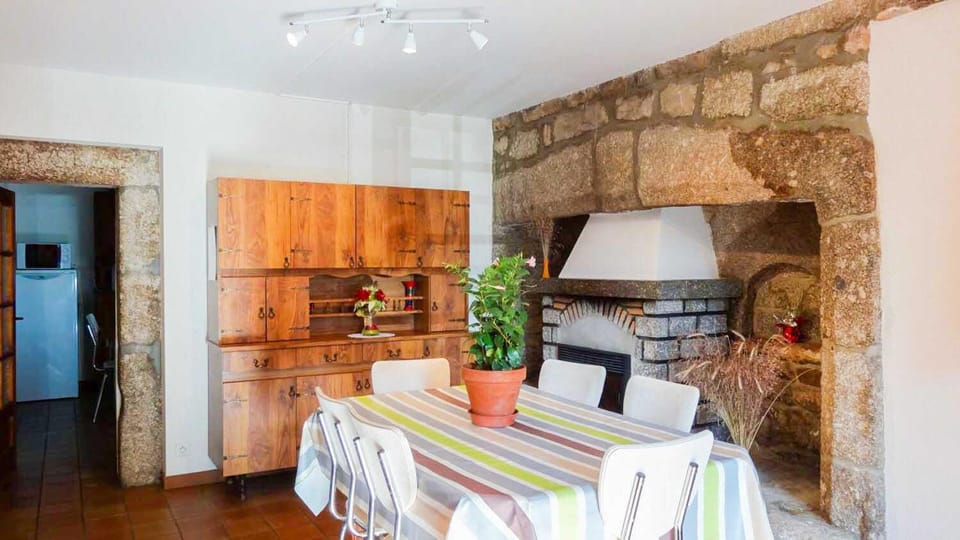 Gîtes de france 4 personnes au fau de peyre House in Occitanie
