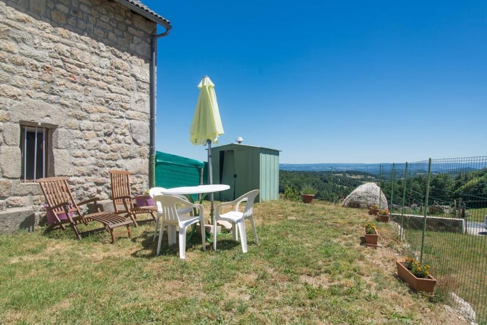 Le gîte des jonquilles 6/8 personnes House in Occitanie