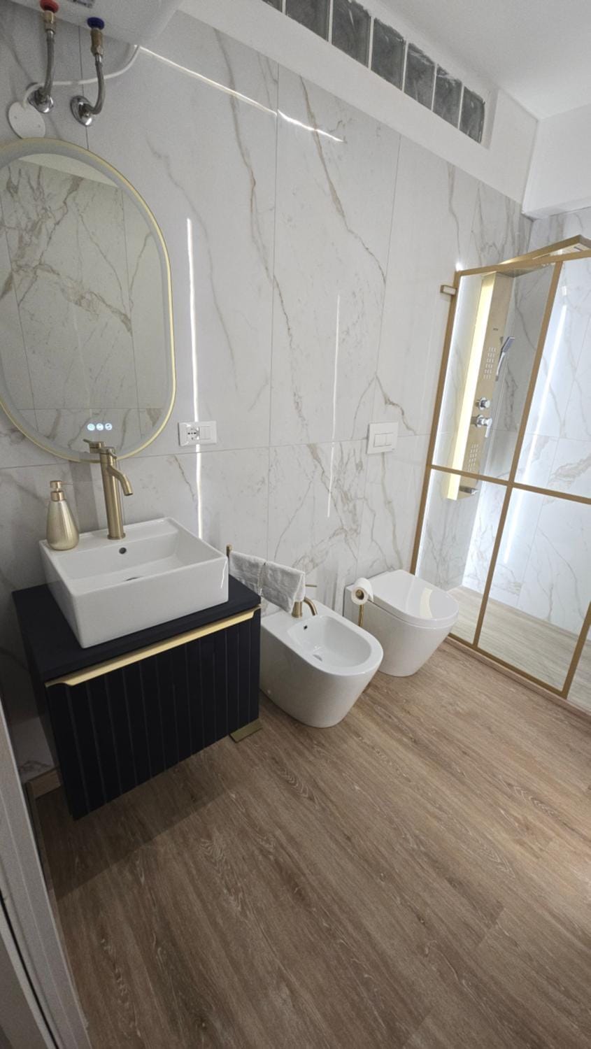 Shower, Toilet, Bathroom, Bath, bidet