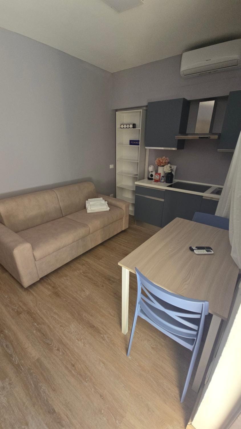 Kitchen or kitchenette, Living room, Seating area, Dining area, minibar, pet friendly, stove