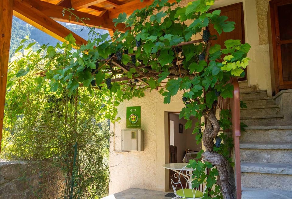 La maisonnette à la caze House in Auvergne-Rhône-Alpes