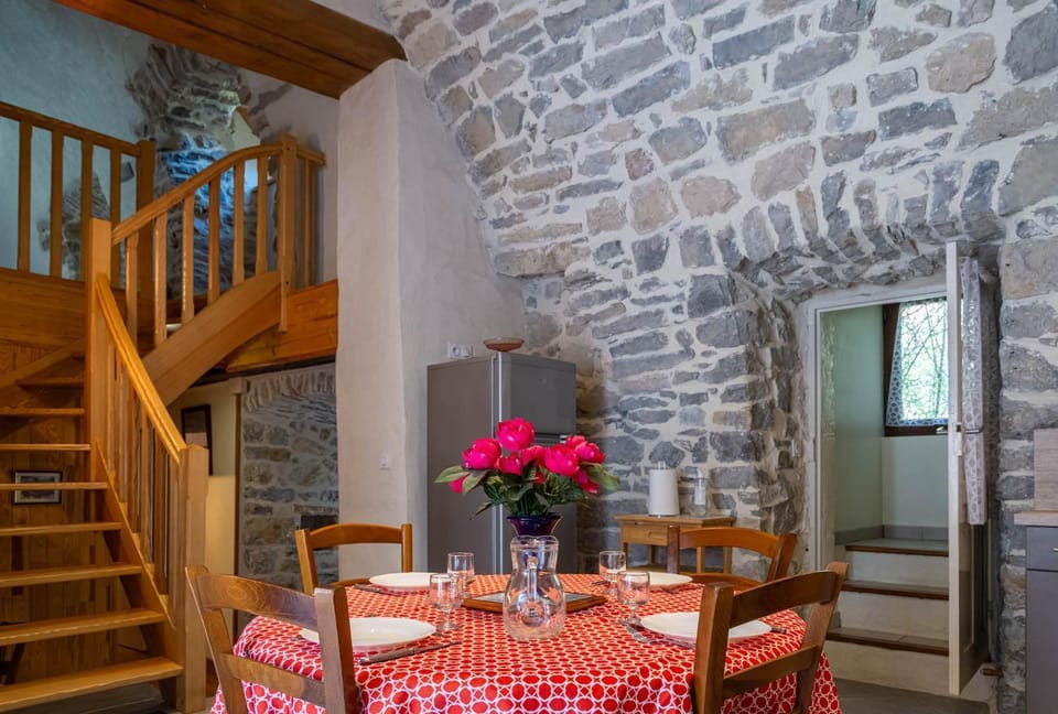 Le moulin à la caze House in Auvergne-Rhône-Alpes