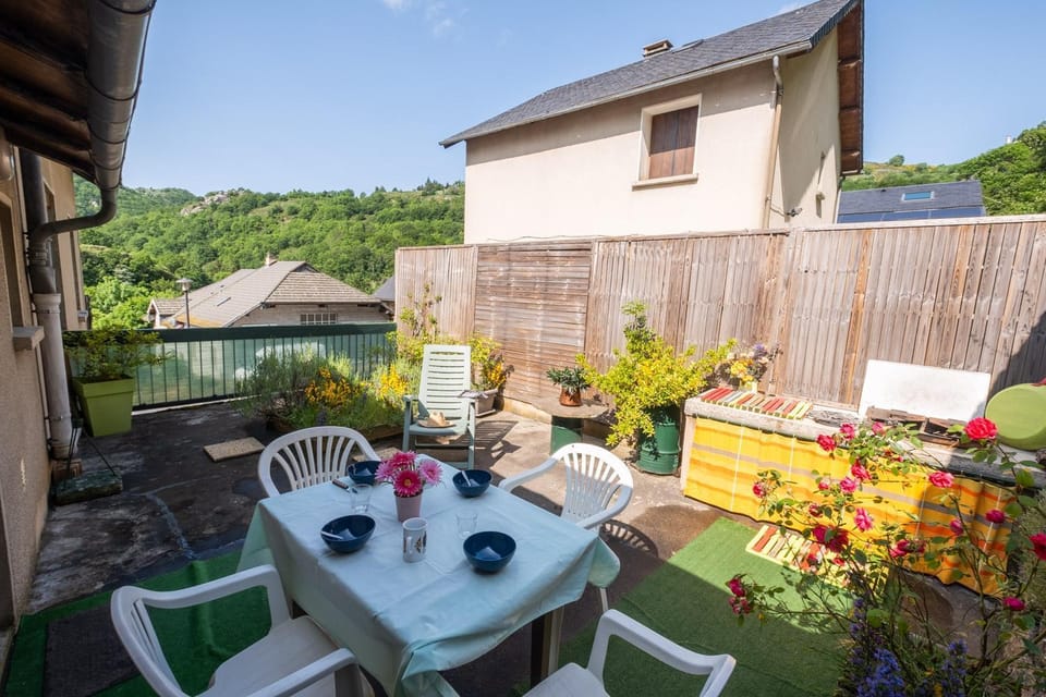 Studio a plaisance House in Auvergne-Rhône-Alpes