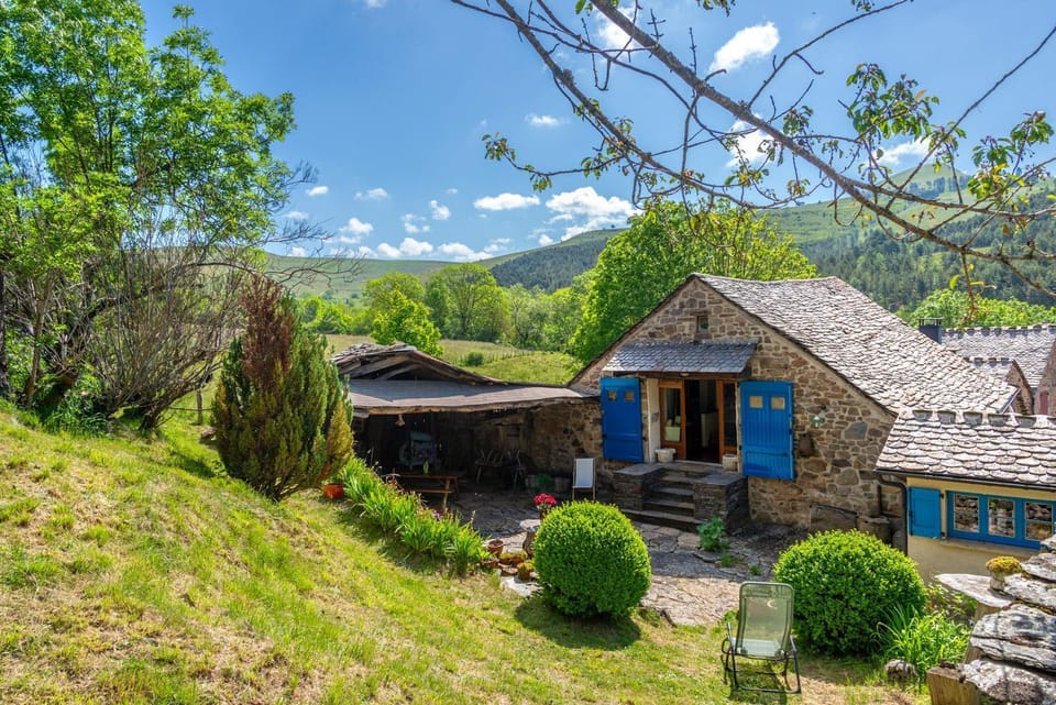 Gîte les combettes 2/3 personnes House in Auvergne-Rhône-Alpes