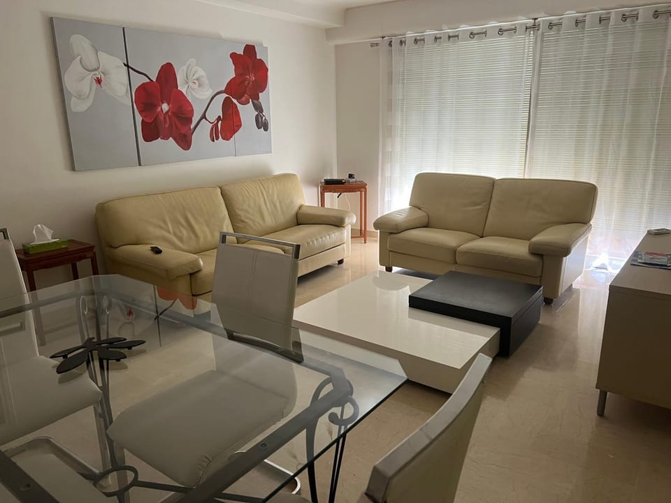 CARRE D'OR - Appartement 3P - Antibes Centre - Carré d'Or Apartment in Antibes