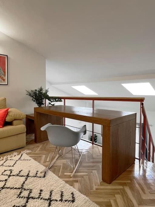 AtuaireHome Rozando la Catedral La Vega parking Incluido Apartment in Burgos