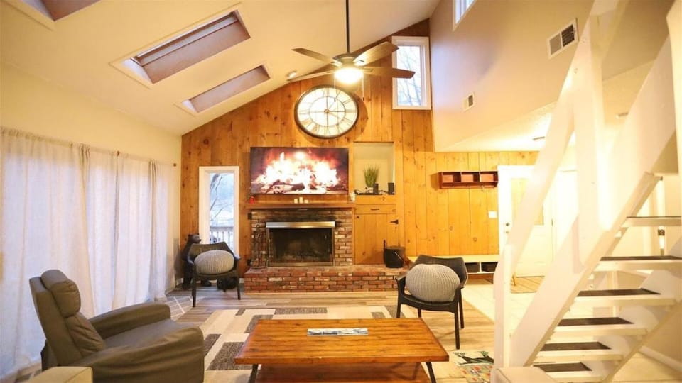 Green Circle 29 Estates Pet Friendly Private Home in Waterville Estates House in Campton