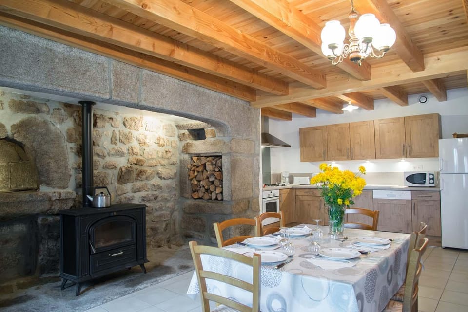 Gîte le pré de chabanettes 6/8 personnes House in Occitanie