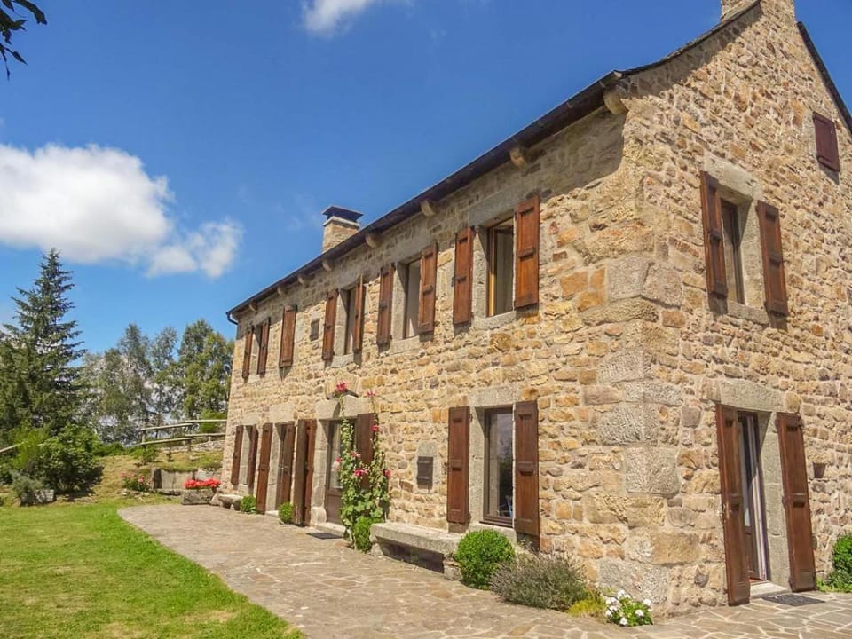 Le pradel, gites de france a termes House in Auvergne-Rhône-Alpes