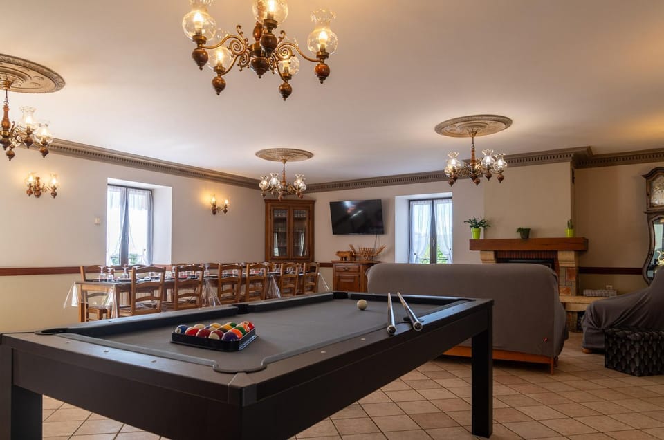 Bon aubrac pour 12 personnes House in Occitanie