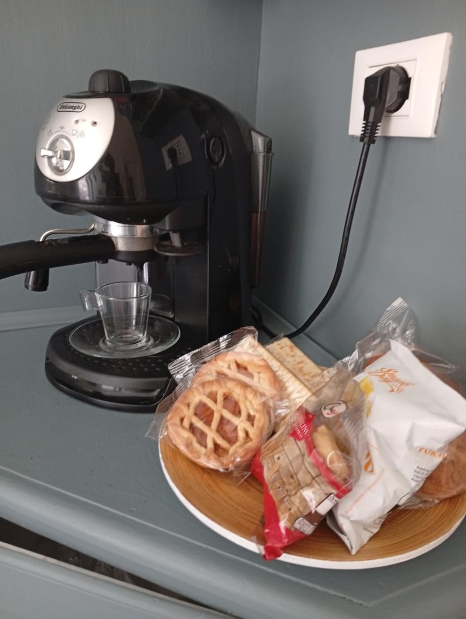 LA CASETTA DORATA , 10 minuti a piedi per la metro Apartment in Rome