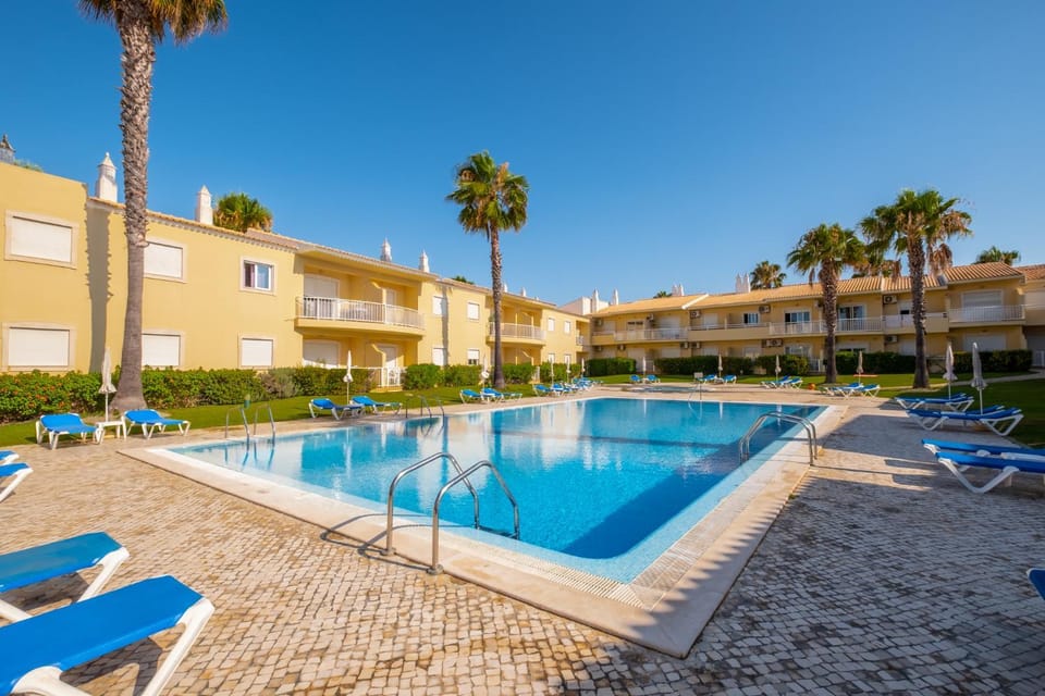 Garden, Swimming pool