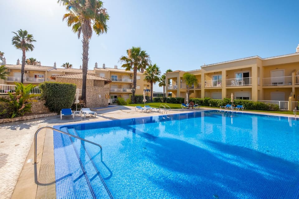 Garden, Swimming pool
