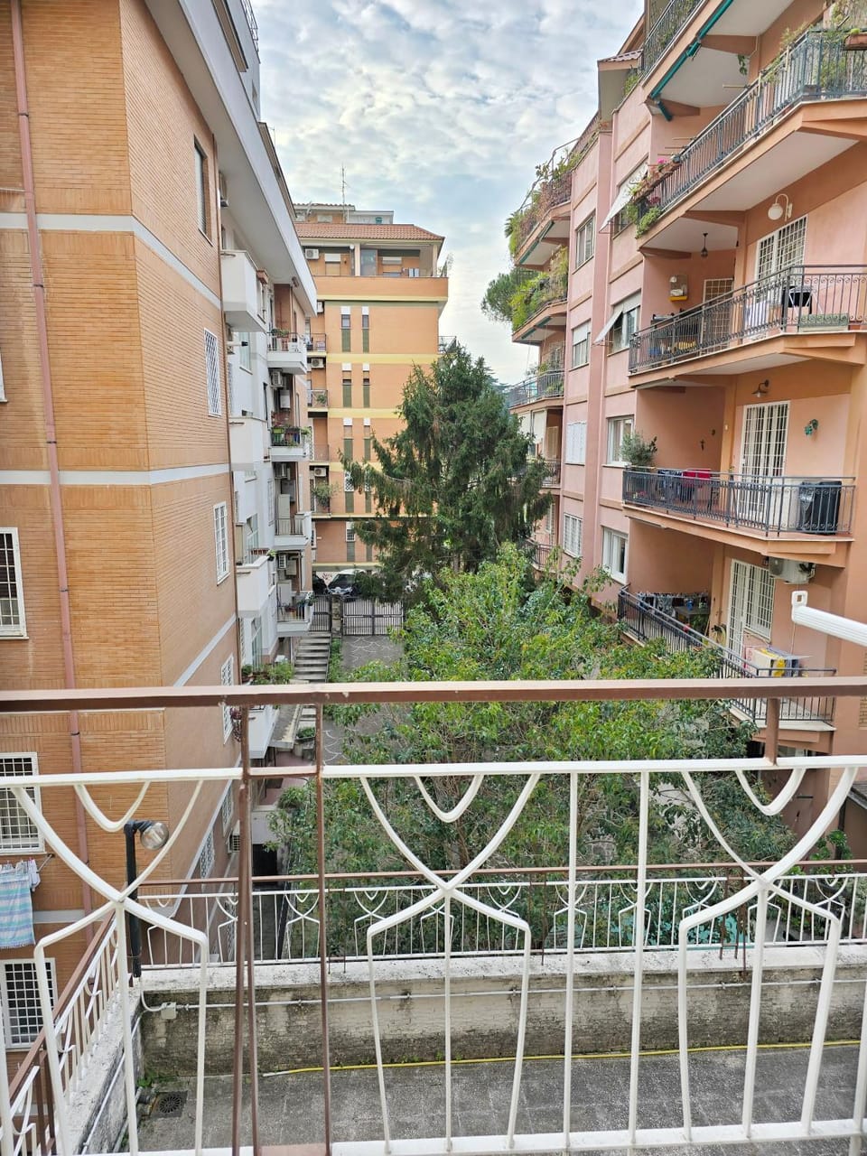 Day, Neighbourhood, View (from property/room), Balcony/Terrace, City view, Street view