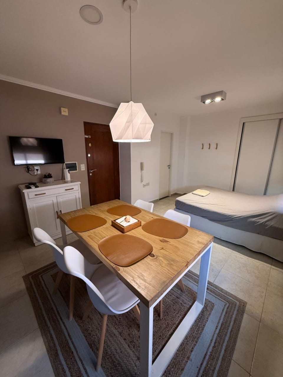 Departamento monoambiente sobre calle San Martin, a metros del casco historico Apartment in Santa Fe