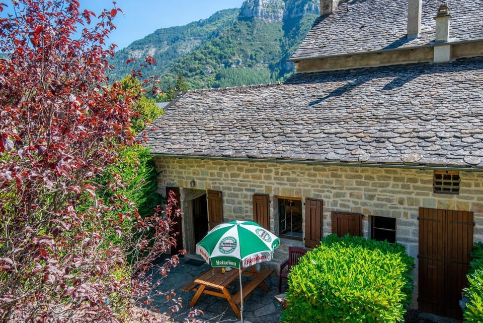 Gîte "le kermès" 2/4 pers à blajoux House in Auvergne-Rhône-Alpes