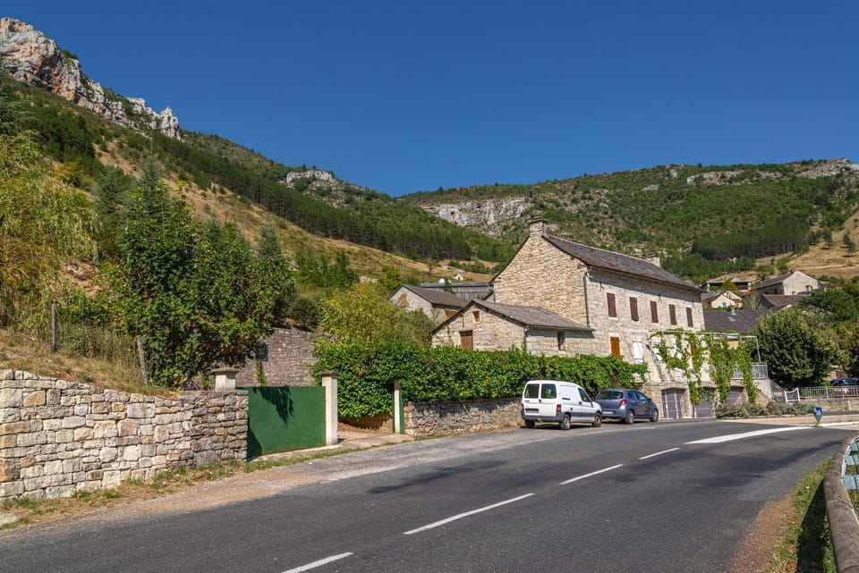 Gîte "le kermès" 2/4 pers à blajoux House in Auvergne-Rhône-Alpes