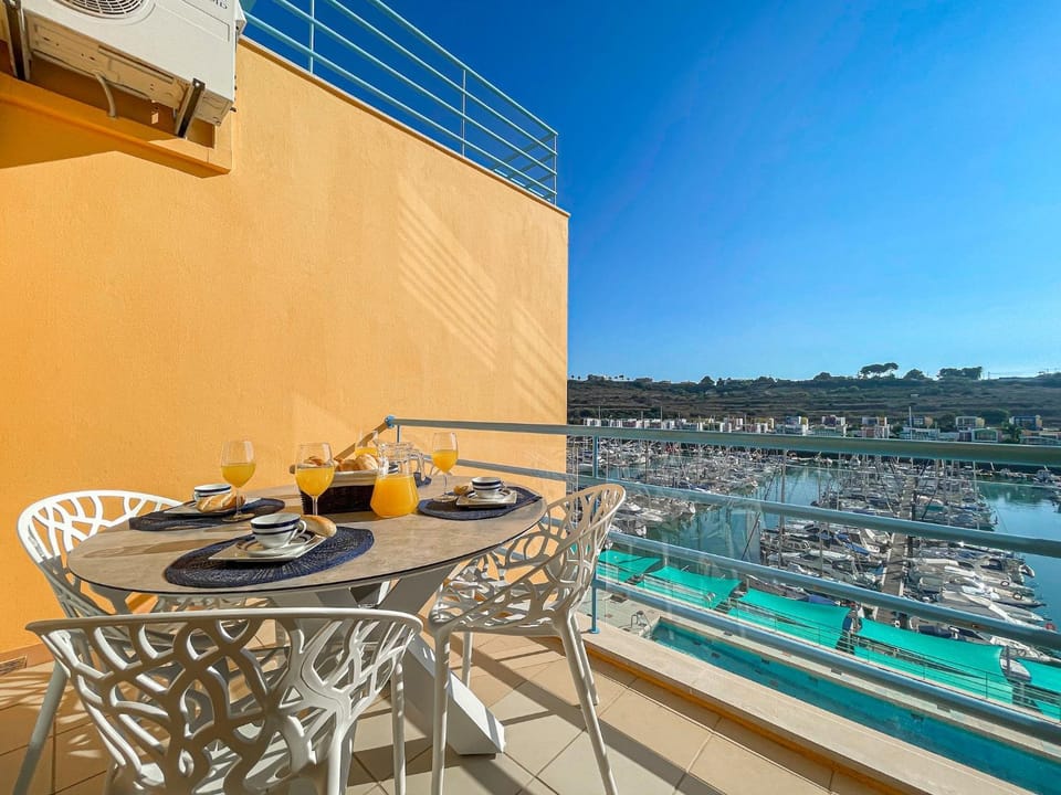 View (from property/room), Balcony/Terrace