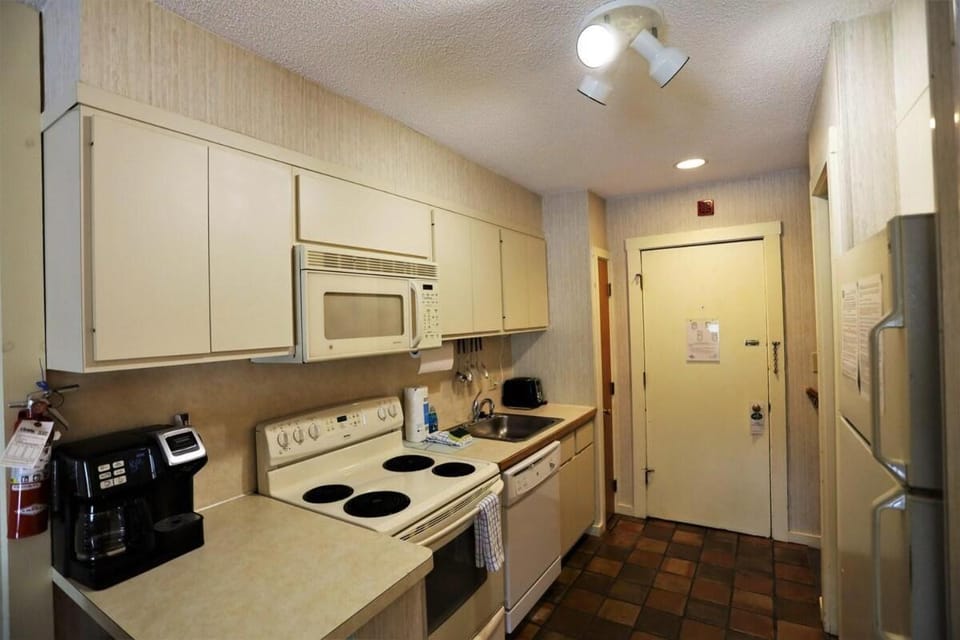 Inns of Waterville Valley 307 Two Bedroom Unit at Inns of Waterville Valley House in Waterville Valley