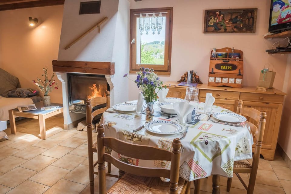 Gîte "Le Mas d'Hillaire" 2/4 personnes à Saint Jean du Bleymard House in Auvergne-Rhône-Alpes