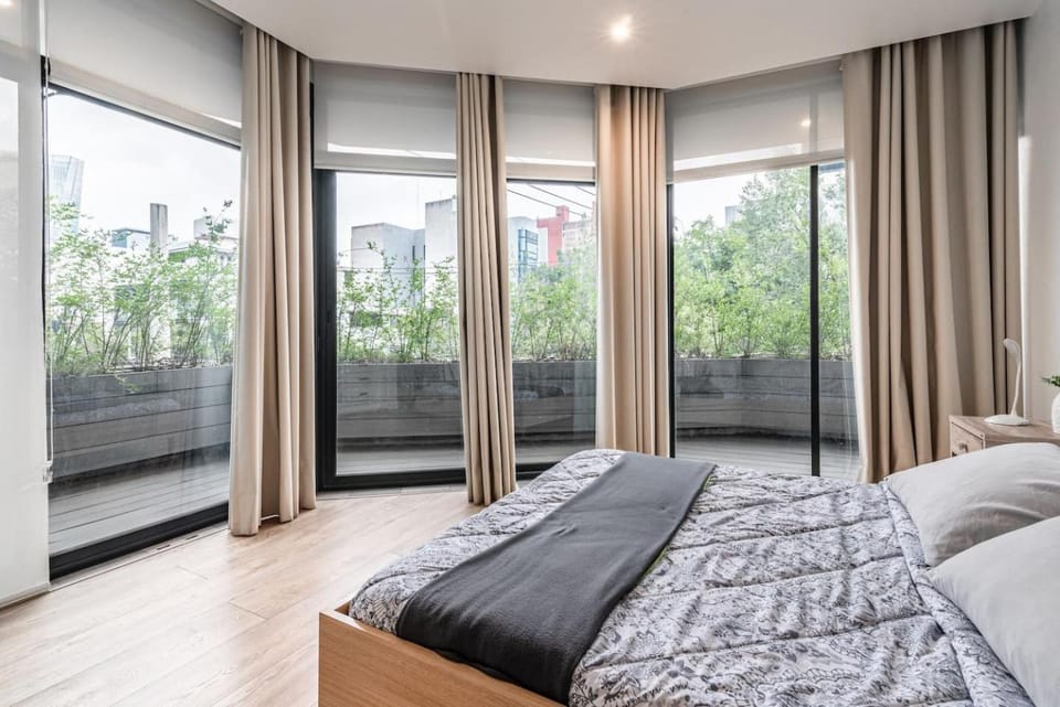 Insurgentes APT Private Balcony, Roof Lounge Apartment in Mexico City