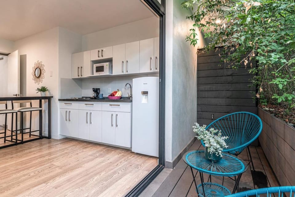 Insurgentes APT Private Balcony, Roof Lounge Apartment in Mexico City