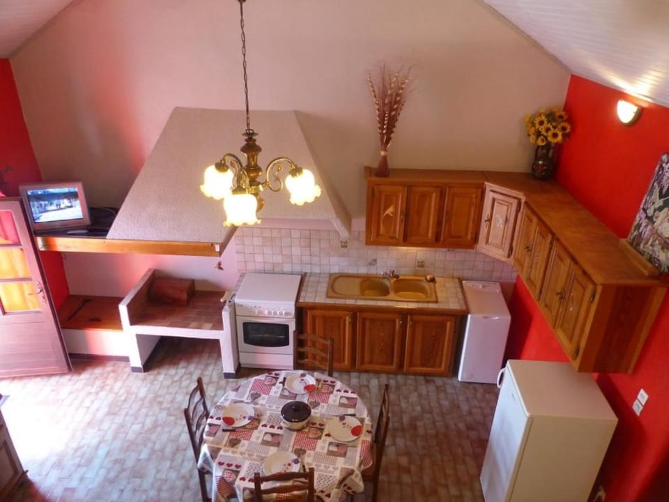 Gîte Gîtes de France 4/6 personnes aux Laubies House in Auvergne-Rhône-Alpes