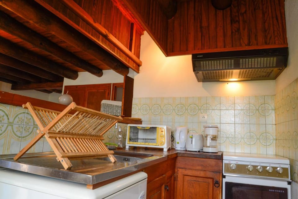 Gîte Location 5/7 pers à Grandviala House in Auvergne-Rhône-Alpes