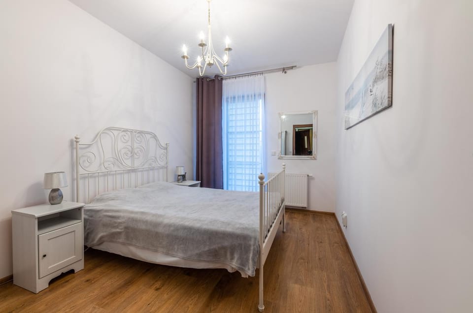 Seating area, Bedroom