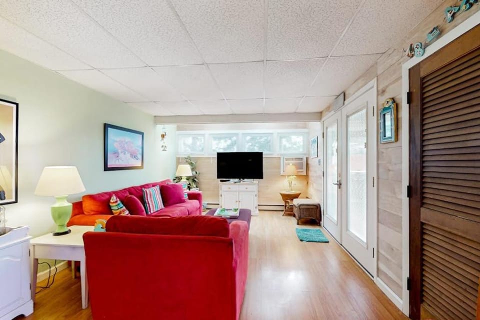Town of Dewey Beach --- 20 McKinley Unit A House in Dewey Beach