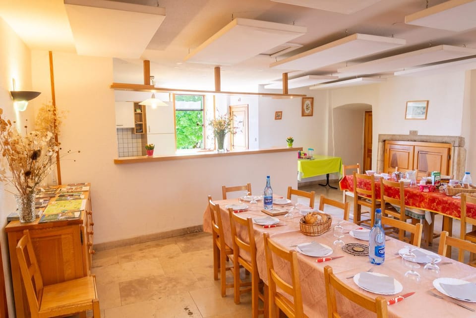 L'etape 11 personnes du couvent House in Occitanie