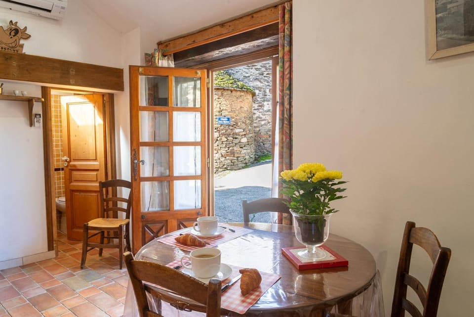 Location 2/4 personnes à palhères House in Auvergne-Rhône-Alpes
