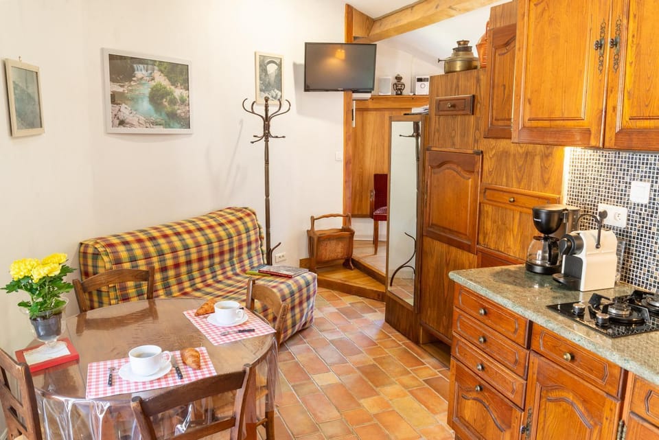 Location 2/4 personnes à palhères House in Auvergne-Rhône-Alpes