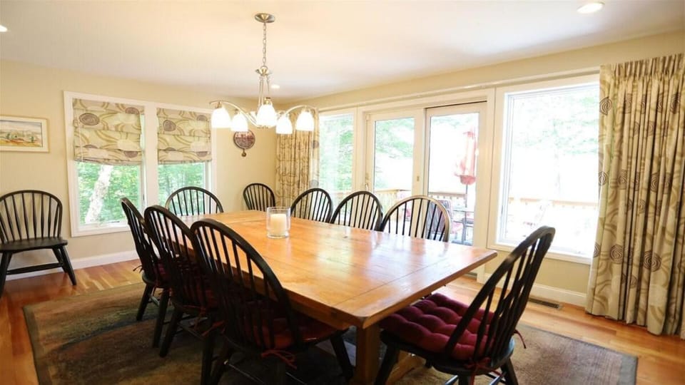 Rising Ridge 28 Owls Nest Deluxe Pet friendly Home at Owl`s Nest House in Campton