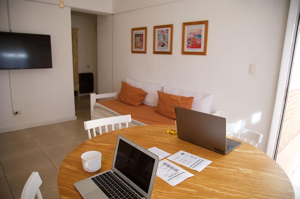 Communal lounge/ TV room, TV and multimedia, Living room