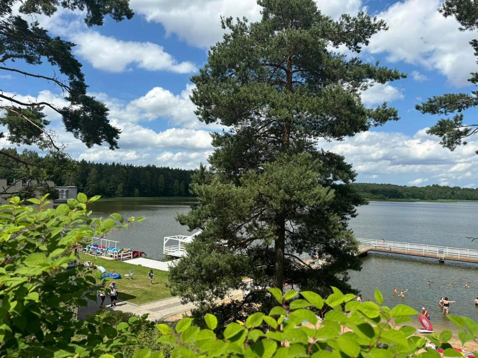 Restaurant/places to eat, Day, Natural landscape, Children play ground, Beach, Lake view