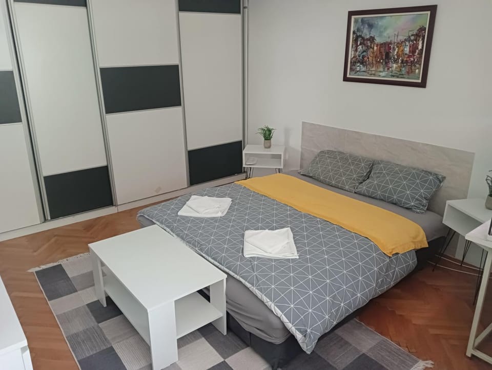 Bed, Living room, Bedroom, wardrobe